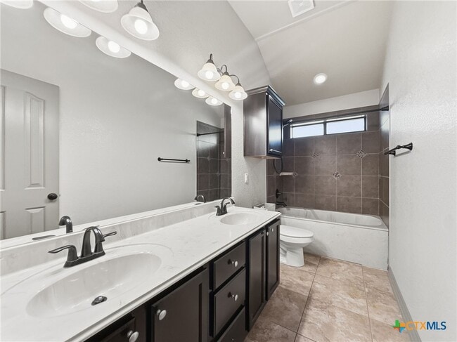 Building Photo - 2707 Ancestor Dr