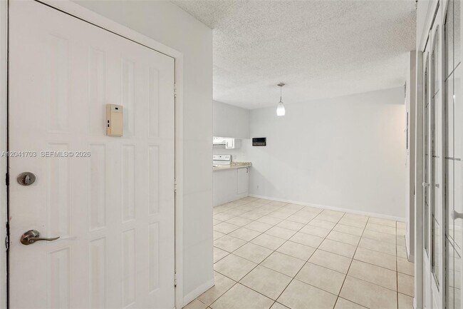 Building Photo - 3118 Spanish Wells Dr