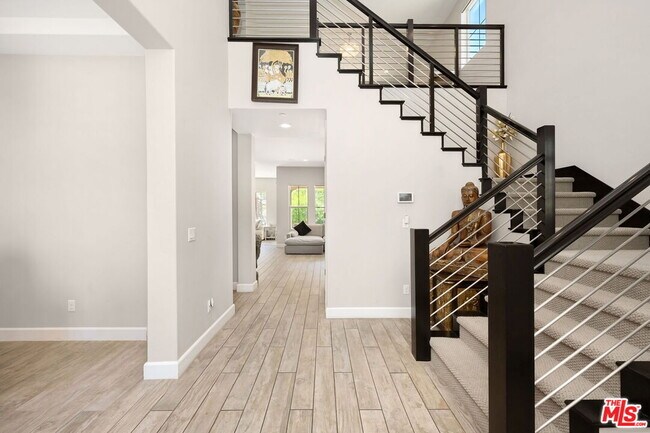 Building Photo - 24236 W Stone Bend Ln