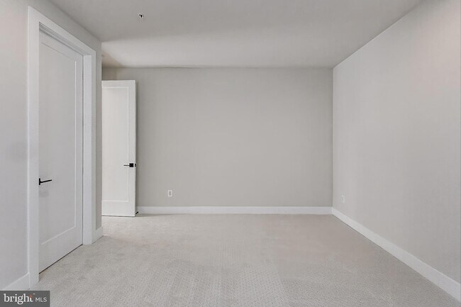 Building Photo - 6921 Renita Ln