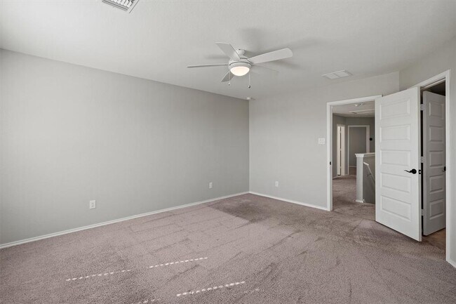 Building Photo - 213 Sweet Autumn Dr