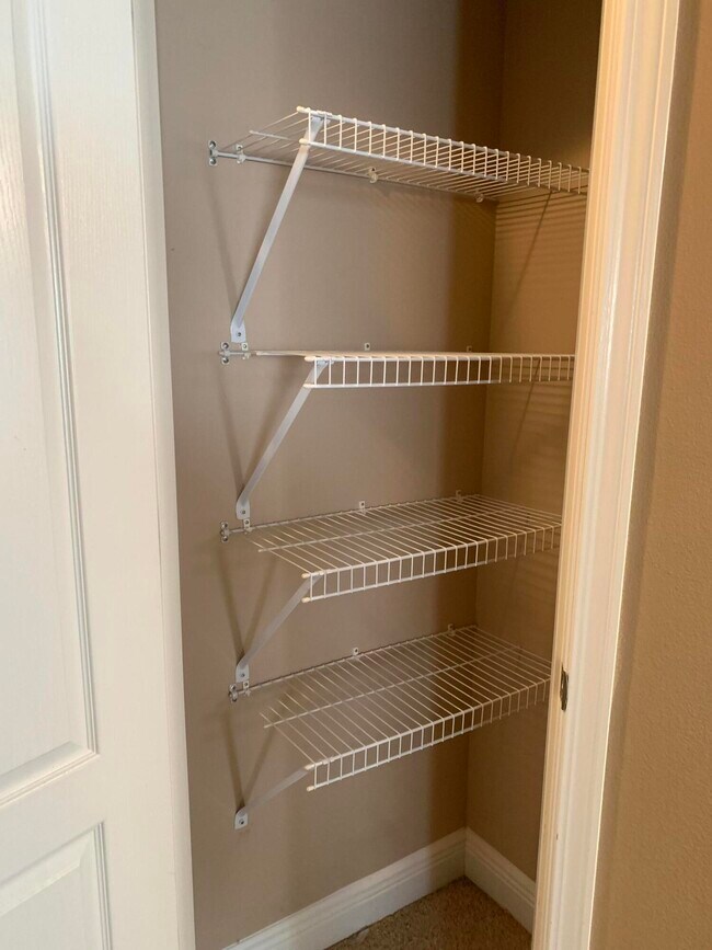 Building Photo - 1681 Hadleigh Hills Ct