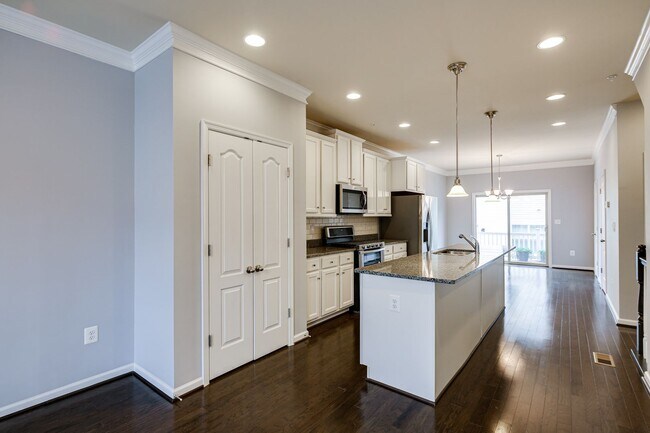 Building Photo - Glen Burnie, MD