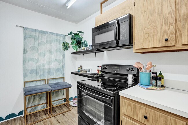 Building Photo - 9460 Tangerine Pl