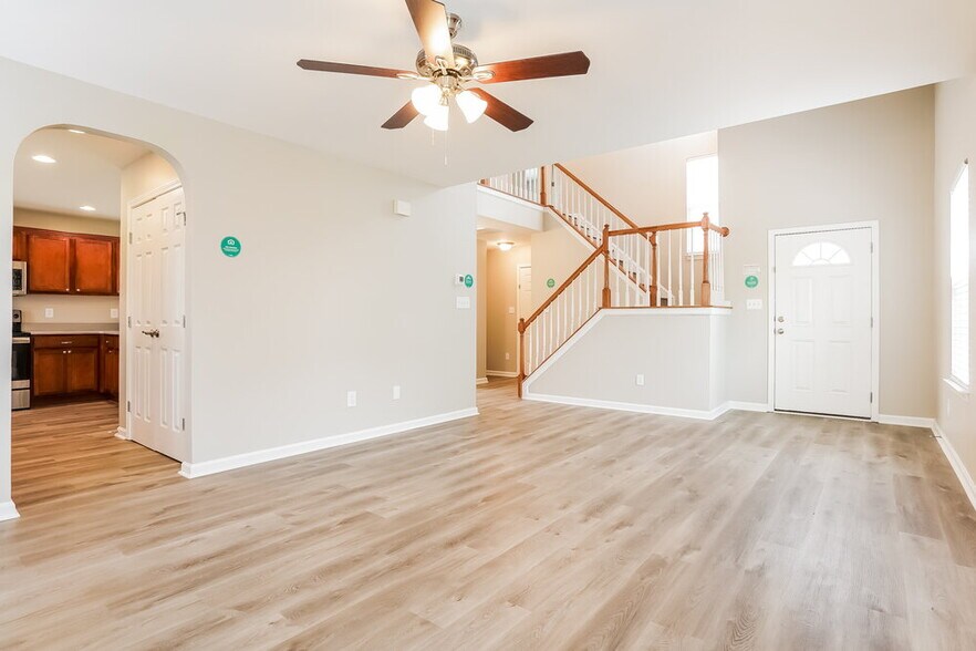 Building Photo - 230 Appsmill Pl