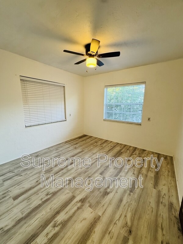 Building Photo - 1300 13th Ave S