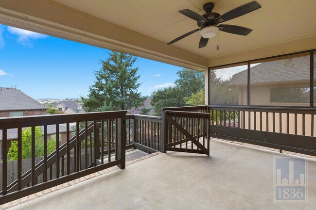 Building Photo - 420 Torrington Dr