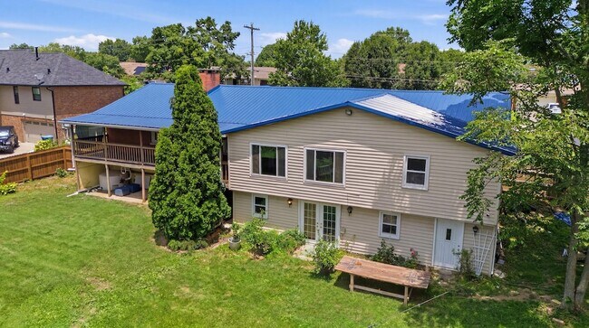 Building Photo - 206 Hiawatha Trail