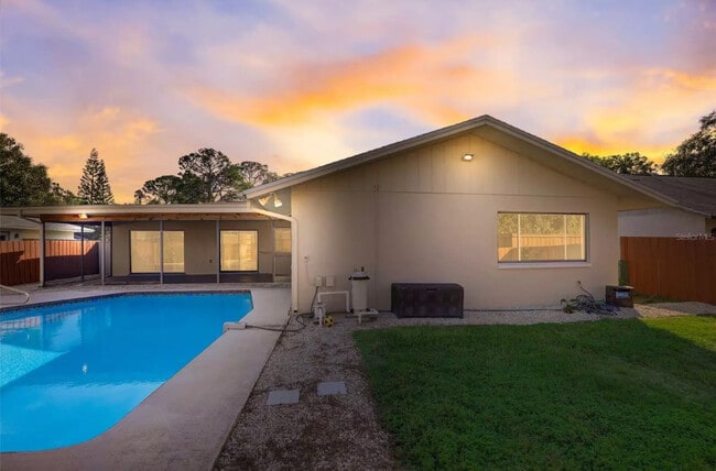 Building Photo - 6455 Jarvis Rd