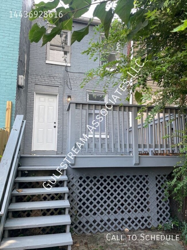 Building Photo - 2102 W Fayette St