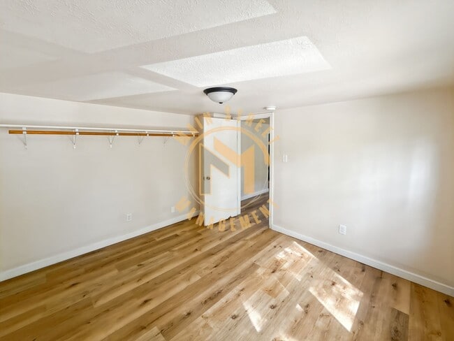 Building Photo - 538 Morris Ave