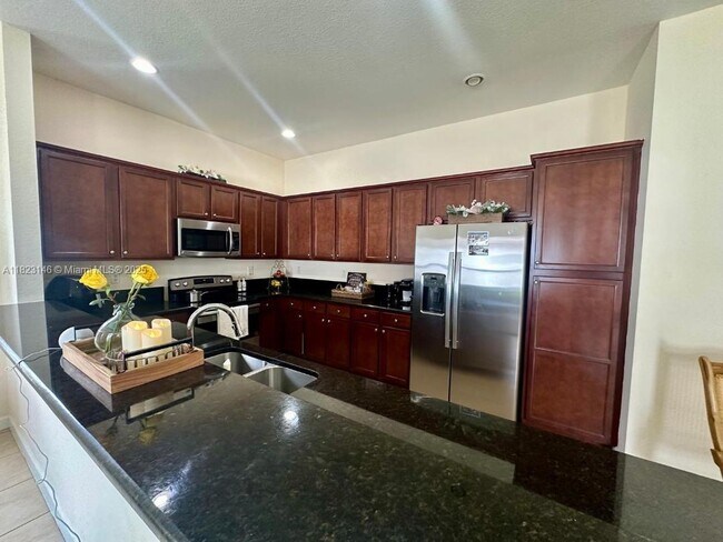 Building Photo - 9050 SW 170th Ct
