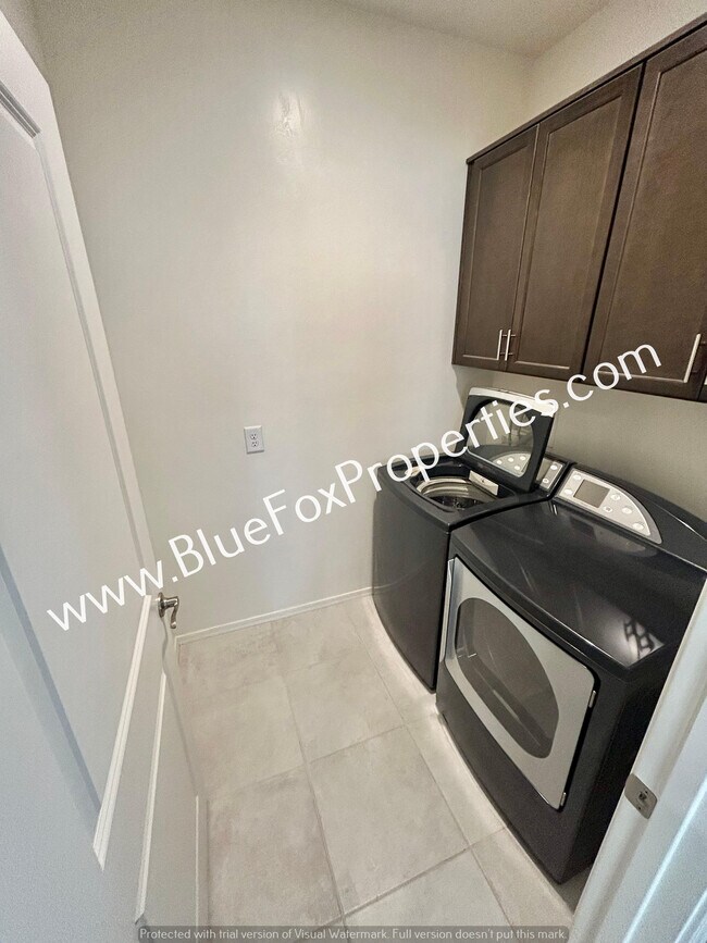 Building Photo - 7702 S Via Casa De Campo