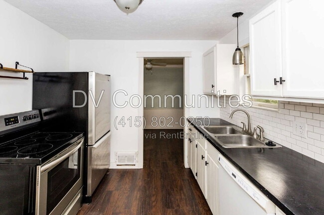 Building Photo - 19417 Nitra Ave
