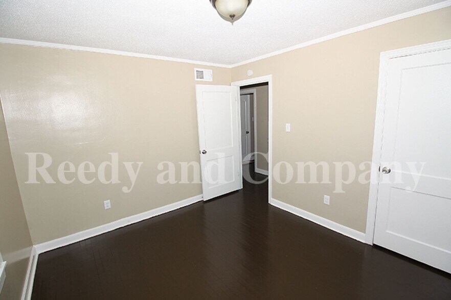 Building Photo - 1408 Alamo St