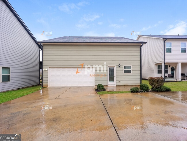 Building Photo - 3654 Madison St