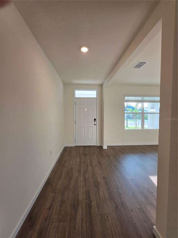 Building Photo - 1013 Champion Ridge Dr