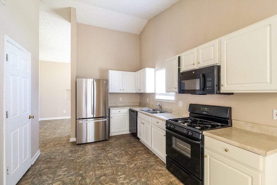 Building Photo - 1735 Campbell Ives Dr SE
