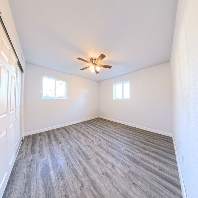 Building Photo - 2715 Summer Meadows Dr