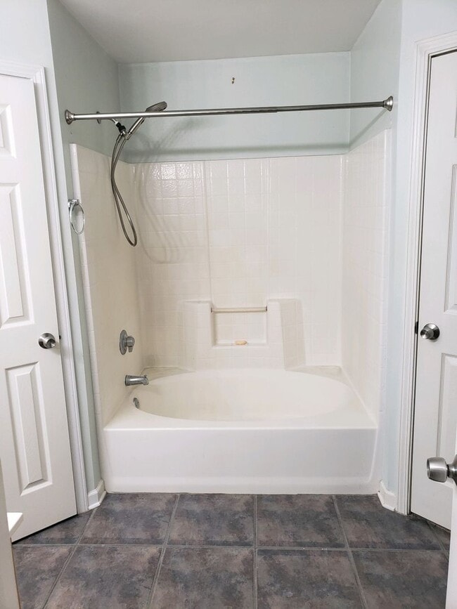 Building Photo - 9866 Asheville Dr