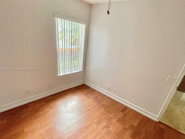 Building Photo - 808 Stanton Dr