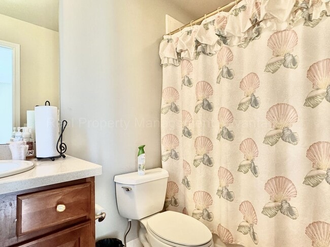 Building Photo - Spacious 4-Bed Colonial in Troy’s Stone Ha...