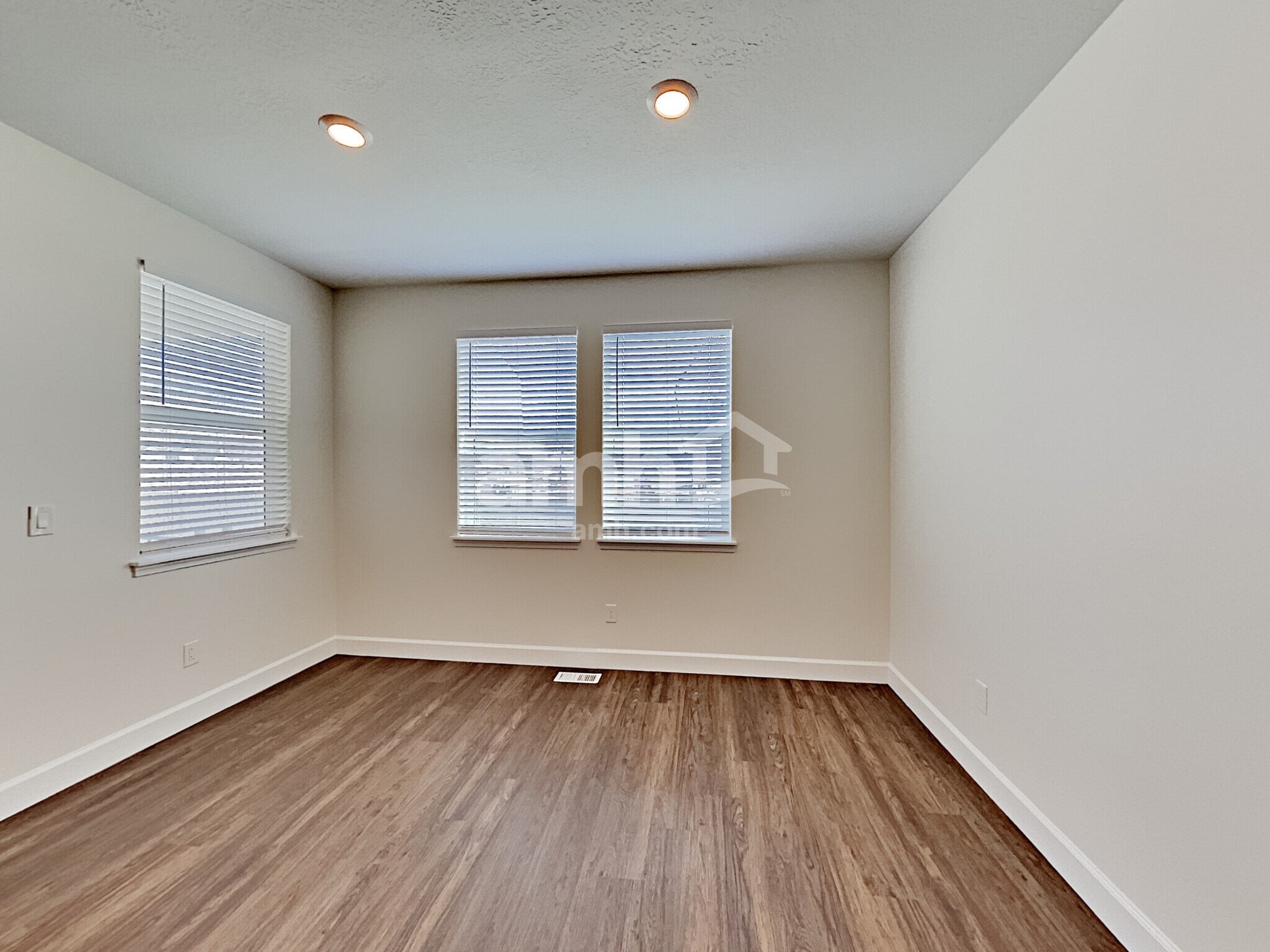 Building Photo - 2444 S Wild Horse Way