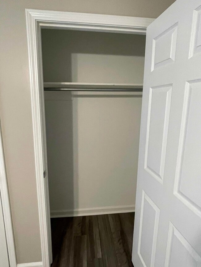 Building Photo - 1005 Peachers Mill Rd