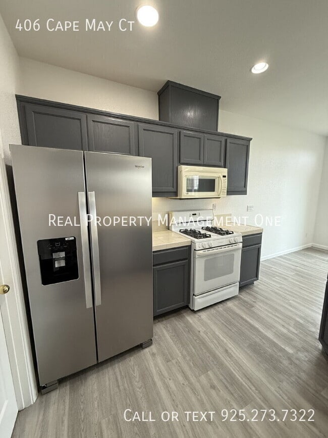 Building Photo - 406 Cape May Ct