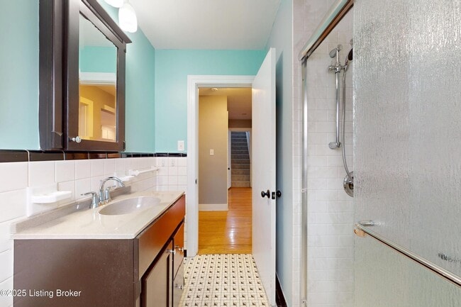 Building Photo - 4502 Blenheim Rd