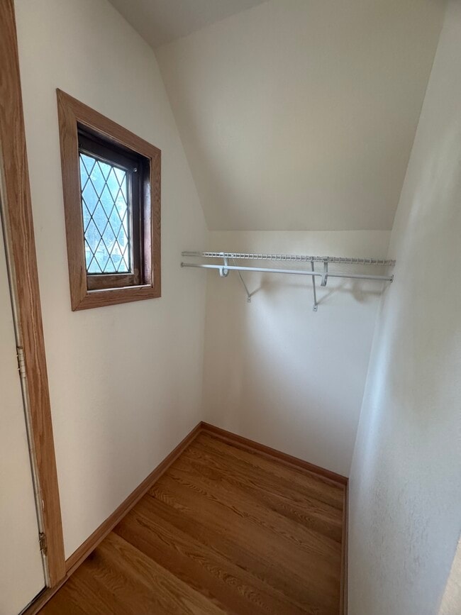 Building Photo - 420 Ridgeland Ave