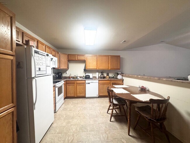 Building Photo - 20924 Hartsburg Ln