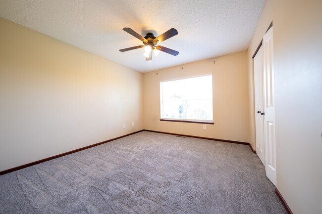 Building Photo - 16549 Dodd Ln