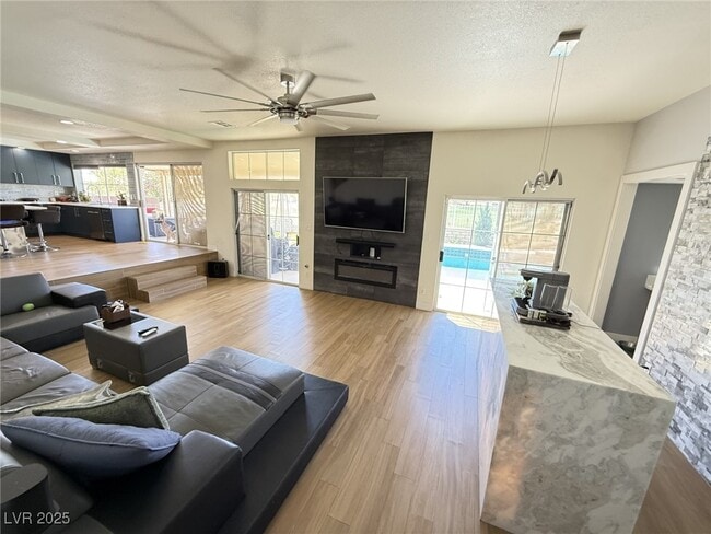 Building Photo - 2433 Antler Point Dr