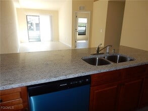 Building Photo - 1713 SW 33rd St