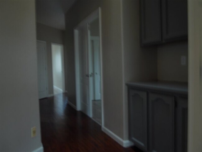Building Photo - 1810 Patty Dr