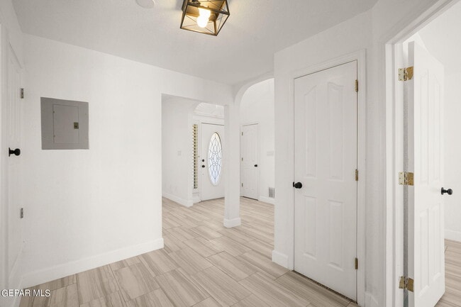 Building Photo - 11309 Loma Linda Cir