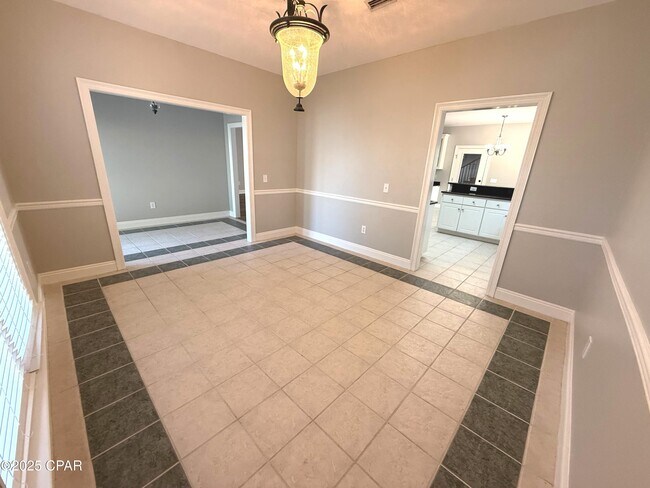 Building Photo - 12207 Lyndell Plantation Dr