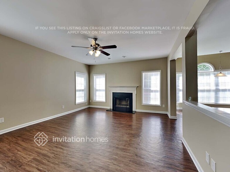 Building Photo - 8709 Reindeer Moss Dr