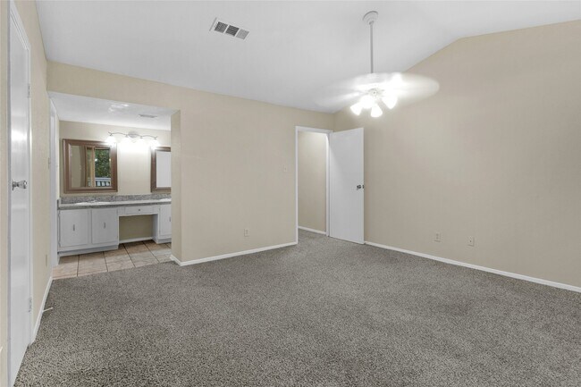 Building Photo - 14911 Wunderlich Dr