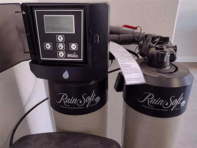 Building Photo - 2705 Rabbit Creek Dr