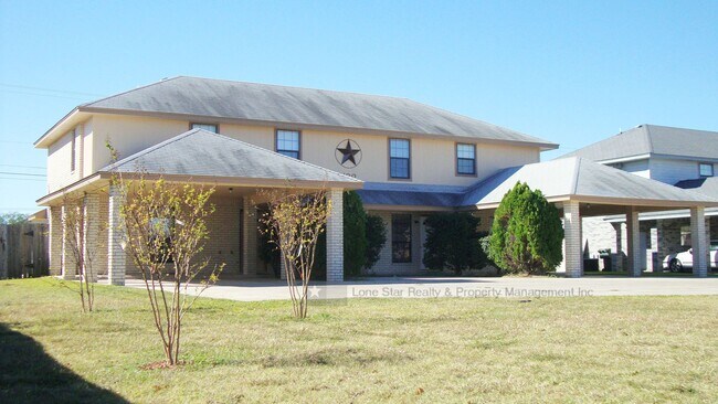 Building Photo - 1100 Leslie Cir