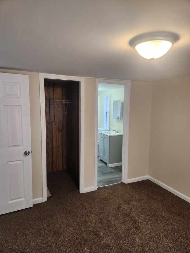 Building Photo - 743 Three Bridges Estates Cir