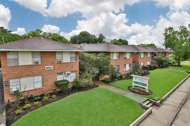 Building Photo - 8715 Timberside Dr