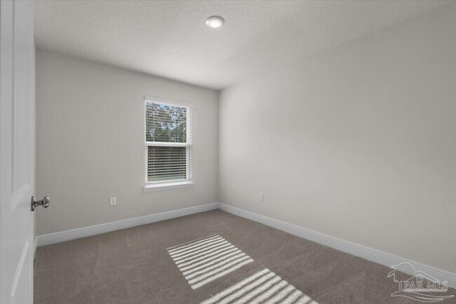 Building Photo - 1116 Coniferous Ave