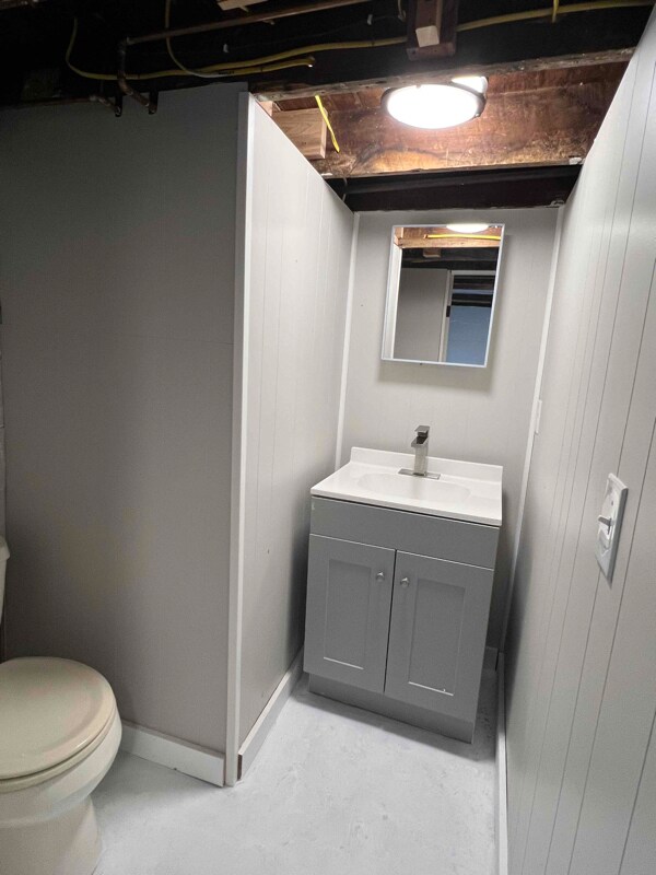 Building Photo - 142 5th St