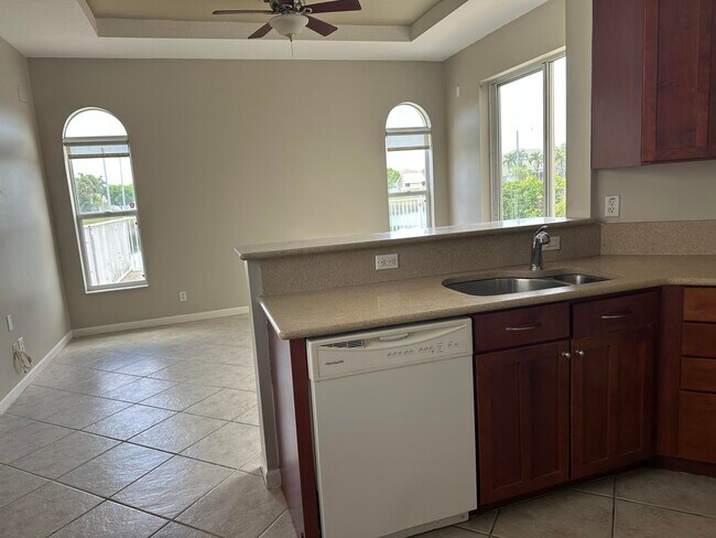 Building Photo - 127 Lancaster Way