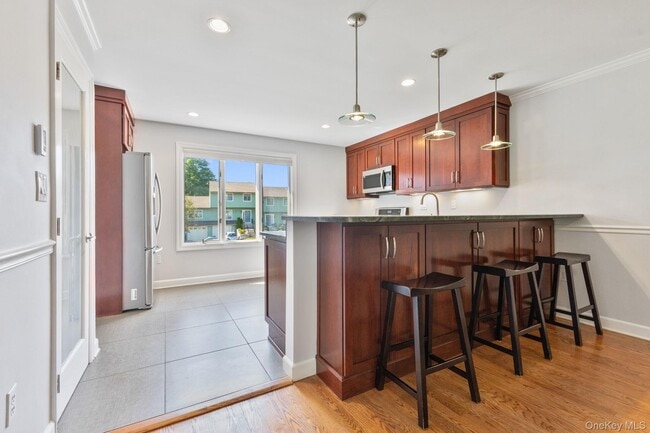 Building Photo - 56 Krystal Dr