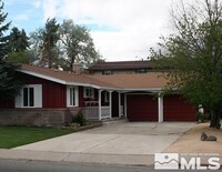 Building Photo - 479 W Plumb Ln