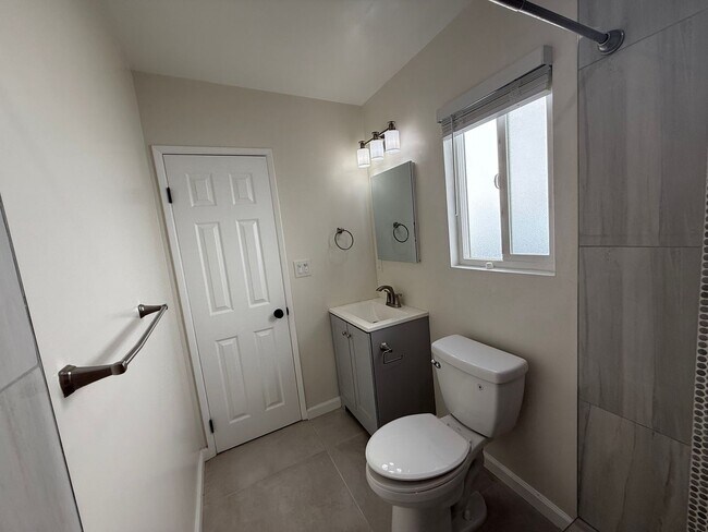 Building Photo - 4017 Alabama St